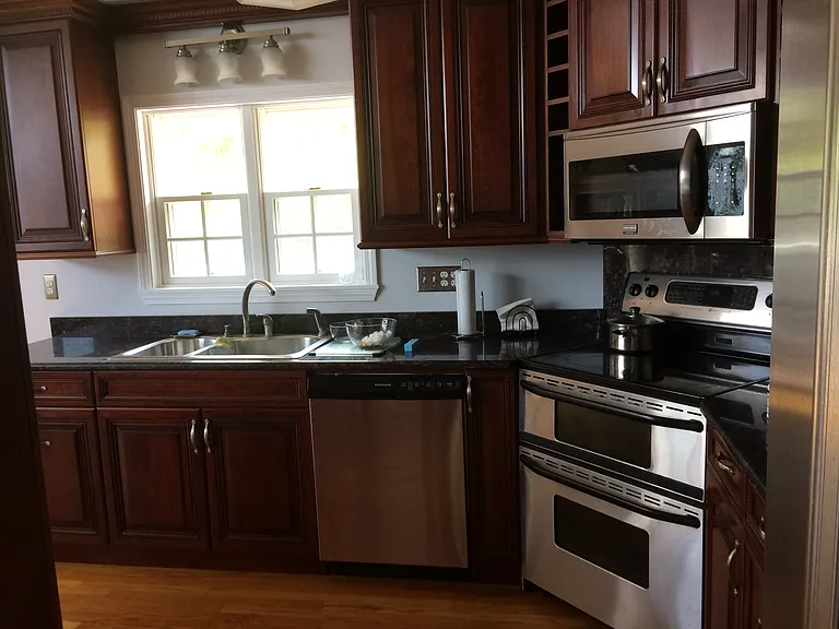 2139 Terrace Ln S — Photo 7