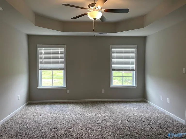 102 Wyatt Miles Ln — Photo 11