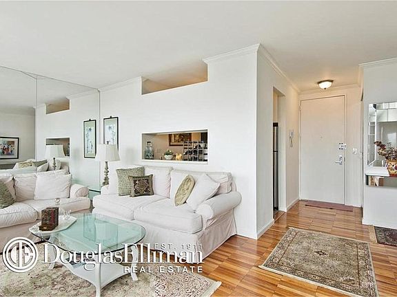 2nd image of 300 E 85th St APT 3404