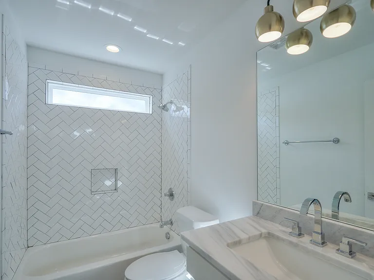 2411A Middle St — Photo 11