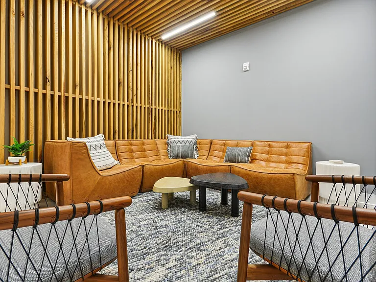 Link Apartments Calyx — Photo 28