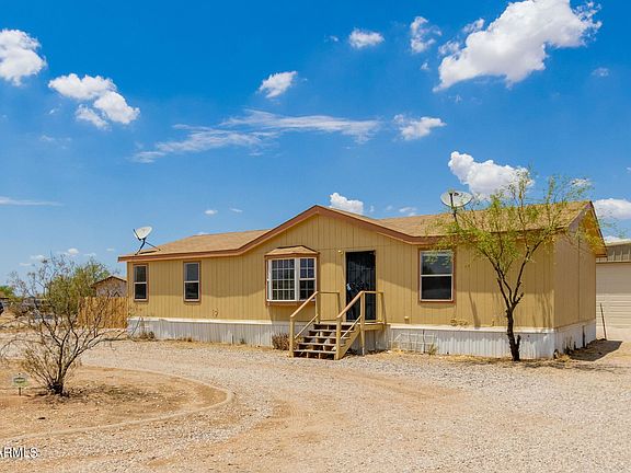 4th image of 10490 E Bella Ln