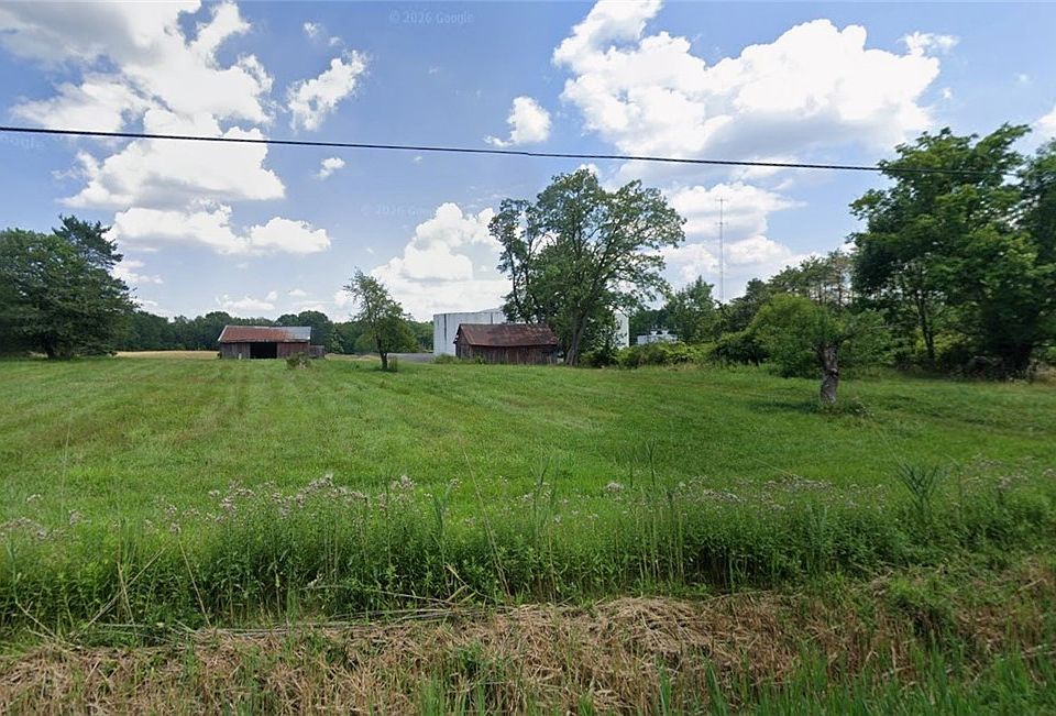 2nd image of 5193 Young Rd