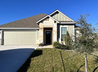 7700 Bunker Dr, Navasota, TX 77868