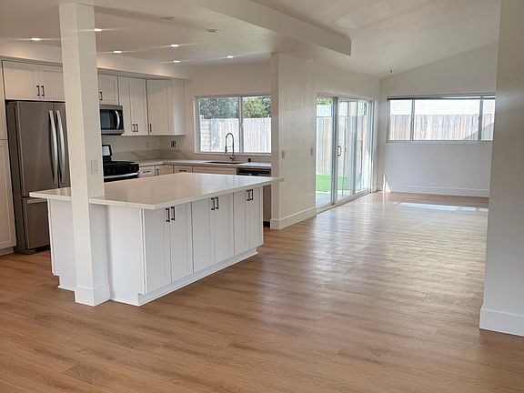 2nd image of 33211 Santiago Dr