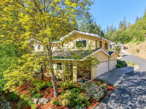 210 Oak Knl, Jacksonville, OR 97530