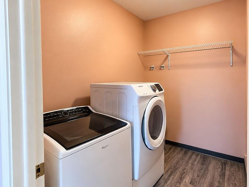 904 Williamsburg Ct, photo 21