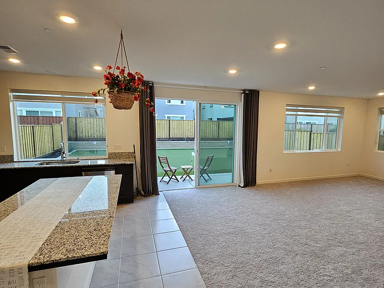 Knights Valley Ln — Photo 4