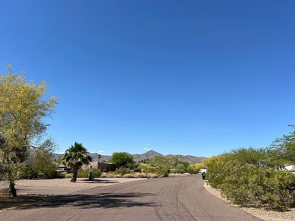 5th image of 12516 E Silver Spur St
