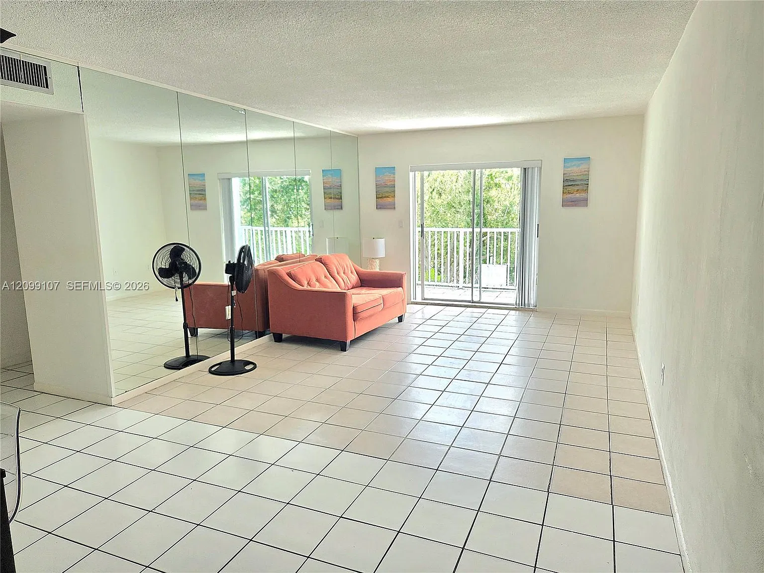 Haifa Condo — Photo 2