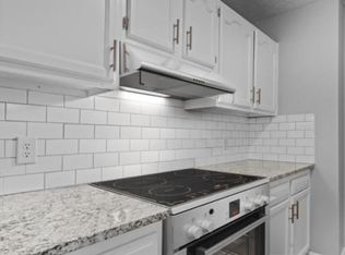 Welcome to Laketree Apartments A Place to Call Home!, Spring Lake, NC 28390