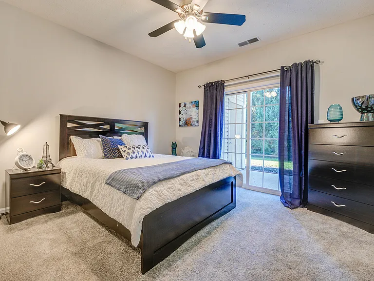 Summit Pointe — Photo 33