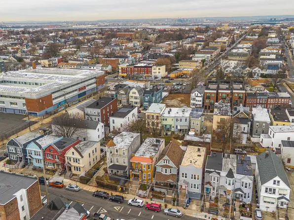 85 Arlington Avenue image 1 of 20