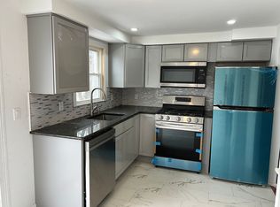 887 Parkhurst Blvd, Tonawanda, NY 14150