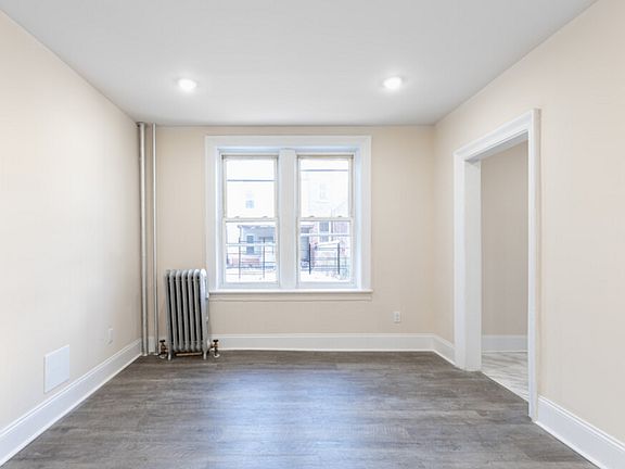 5th image of 106 Glenwood Ave #104
