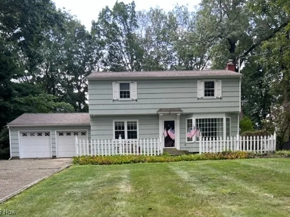 63041 Ridgewood Dr, Cambridge, OH 43725