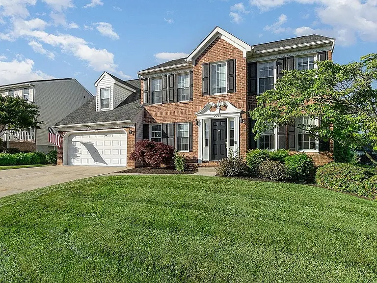2207 Grey Fox Ct — Photo 32