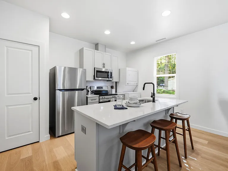 2815 Wilcox Pl — Photo 16