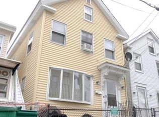 8 Linden St, Lowell, MA 01852