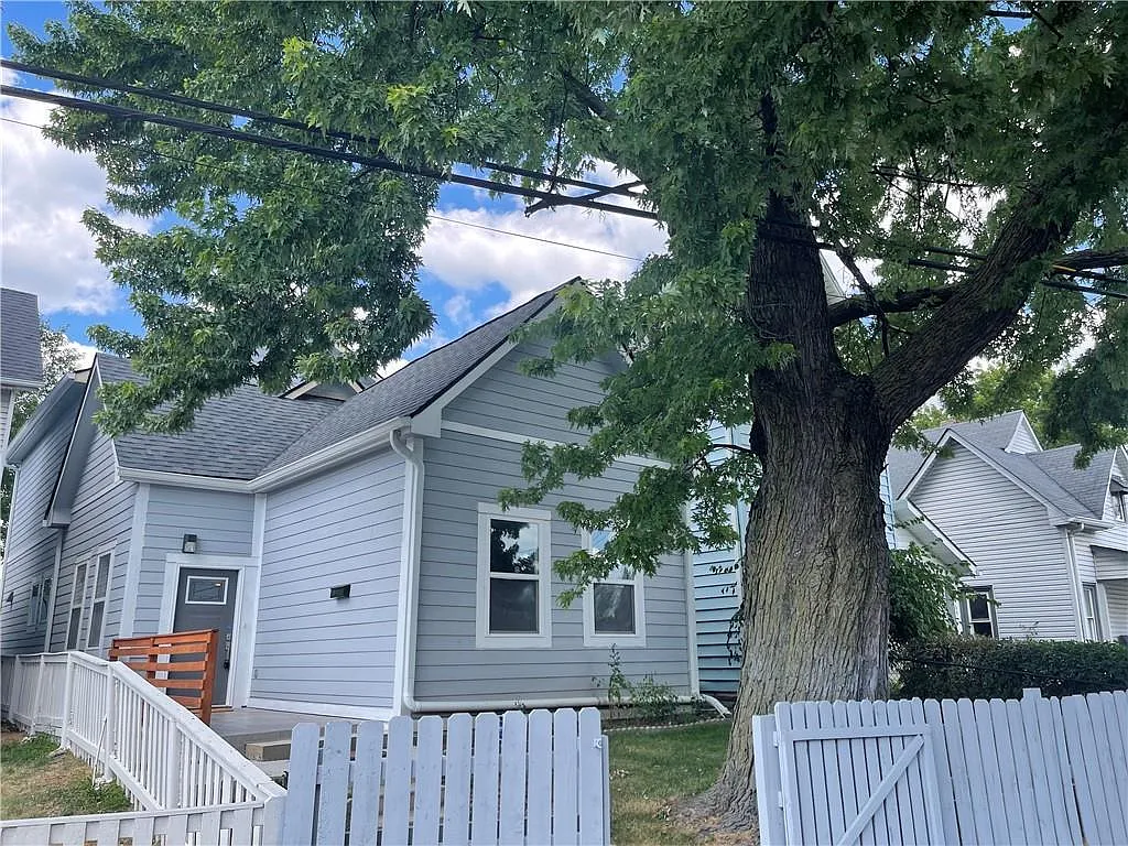 1460 Bates St photo 1