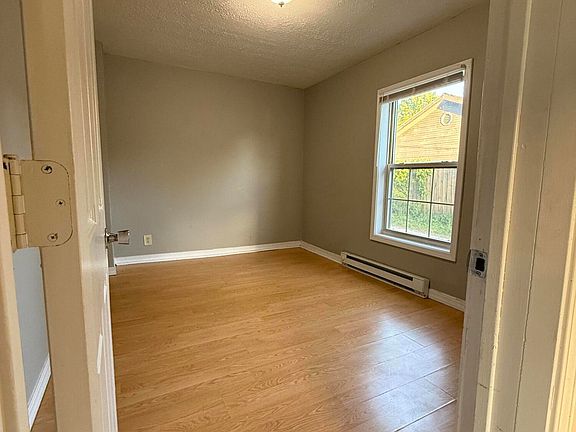 3rd image of 2314 N Missouri Avenue