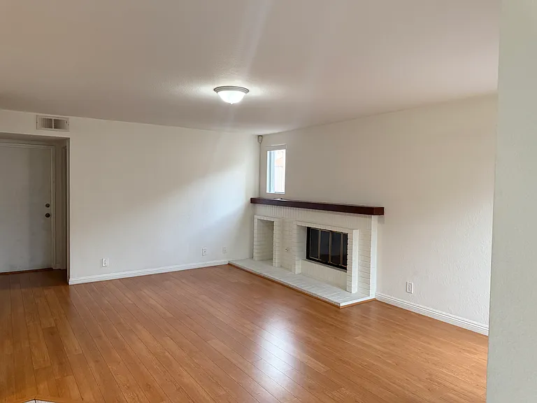15981 Lofty Trail Dr — Photo 8