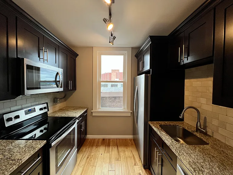94 S Main St #404 — Photo 5