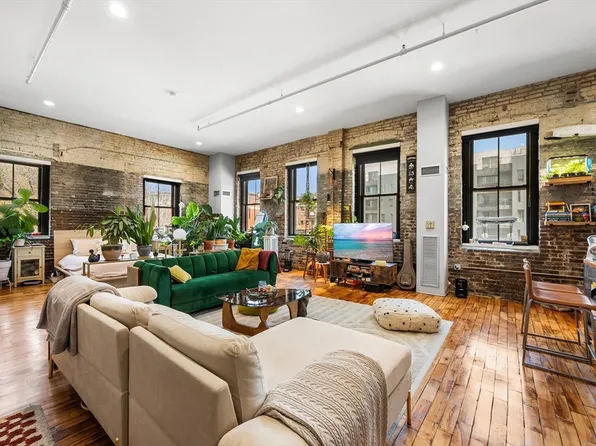 70-72 Northampton St #200, Boston, MA 02118