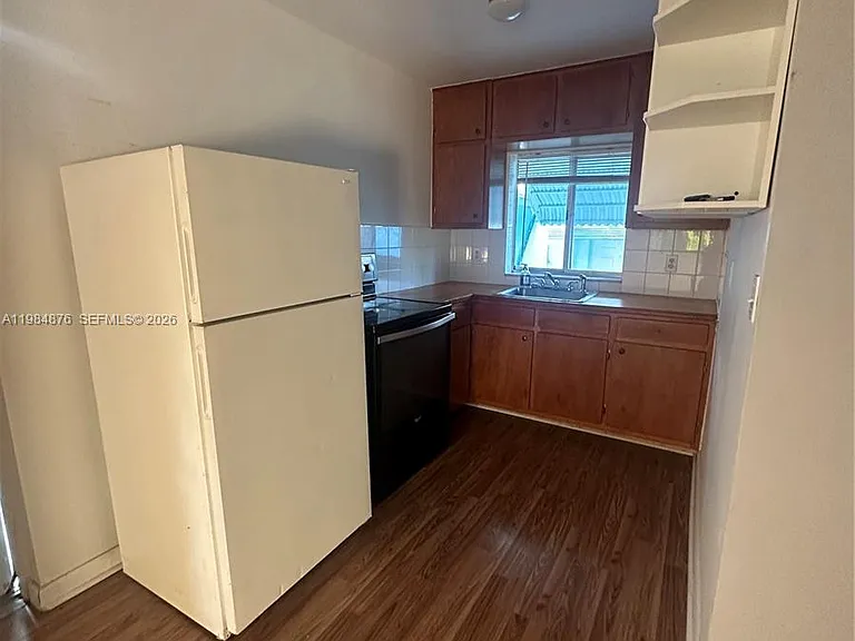 5743 Lincoln St #1 — Photo 3
