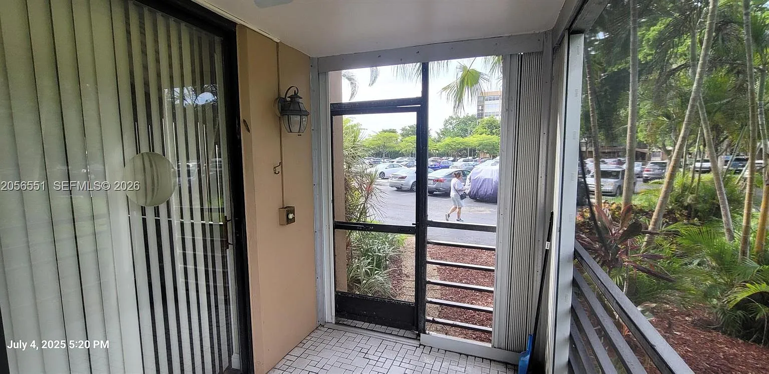 Park Place Condominium No — Photo 4