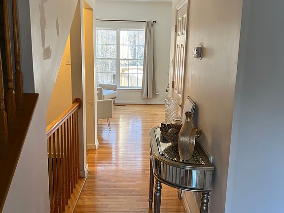 3rd image of 11469 Abbots Cross Ln
