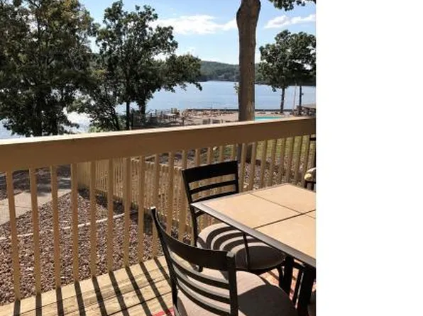2500 Bay Point Ln APT 411, Osage Beach, MO 65065