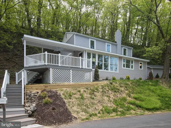 1174 Oyster Mill Rd, Camp Hill, PA 17011
