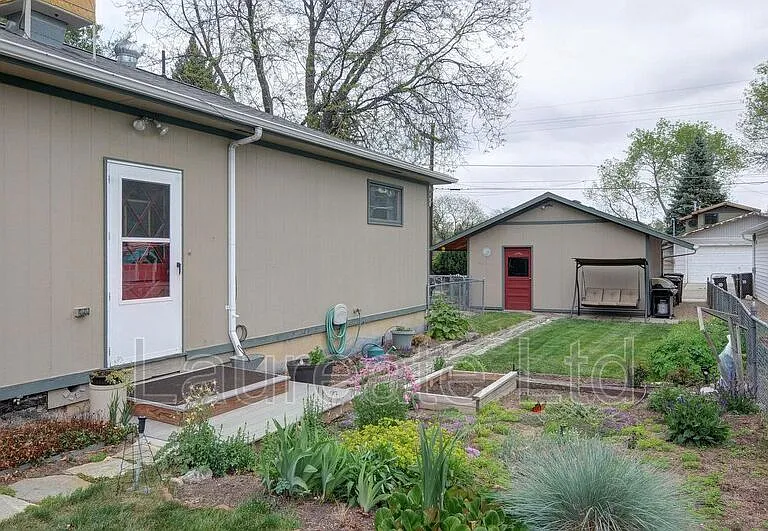 1240 Jefferson Ave — Photo 18