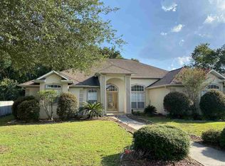 5715 Dunbar Cir, Milton, FL 32583