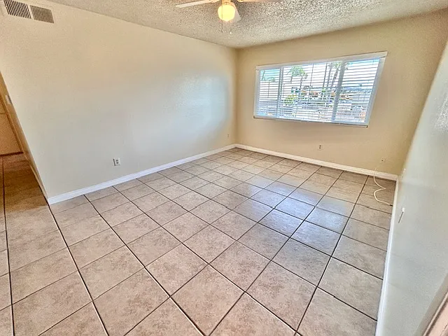 Building Photo - 1419 Tobias Dr #16