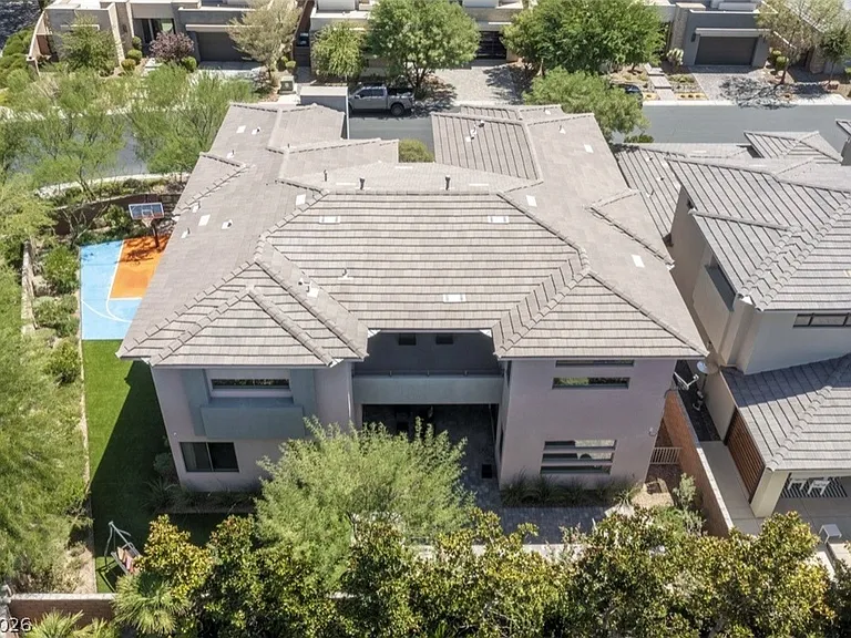 47 Pristine Glen St — Photo 6