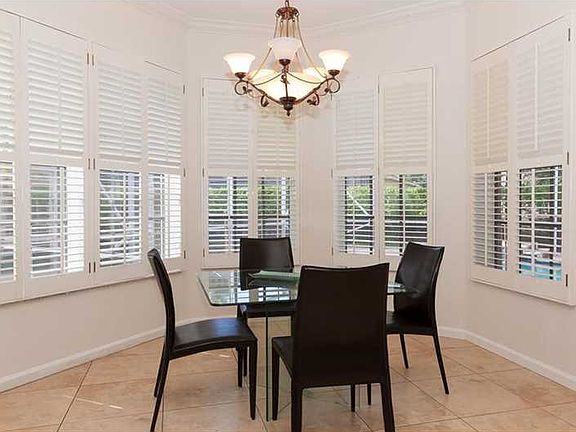 WESTON HILLS COUNTRY CLUB / HARBOR VIEW HOME FOR SALE