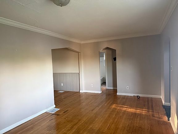 5th image of 3747 Eyrich Rd