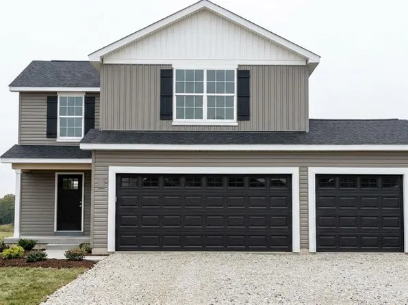 201 Red Cliff Ct, Wentzville, MO 63385