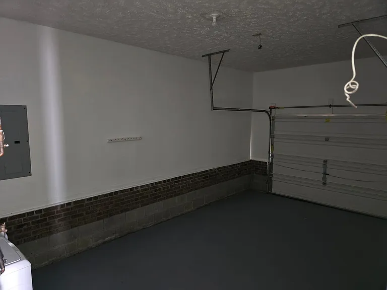 1521 Kara Ct — Photo 25