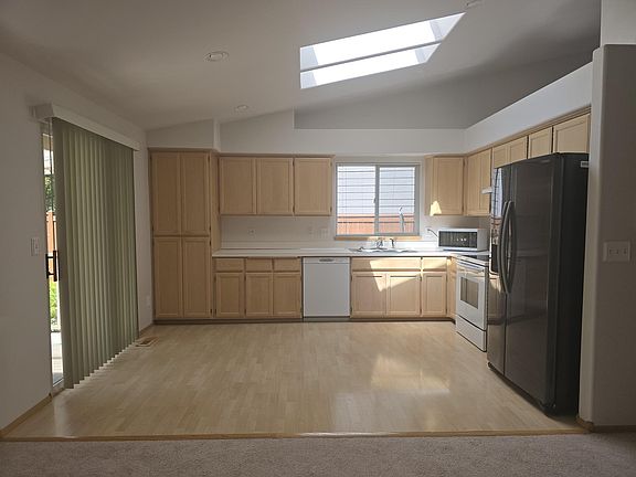 5th image of 13322 161st Street Ct E