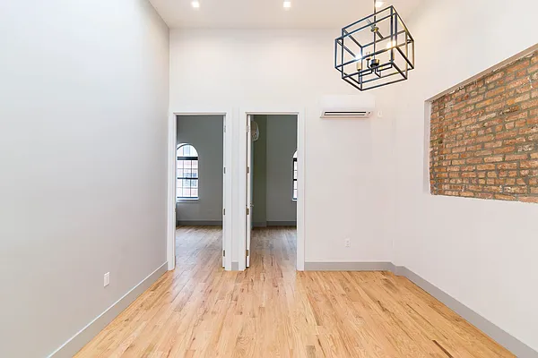 Rented by Nooklyn NYC LLC | media 56