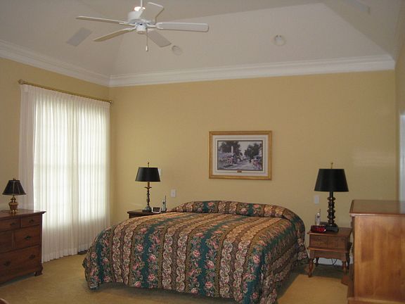 5th image of 9109 Grey Pointe Dr