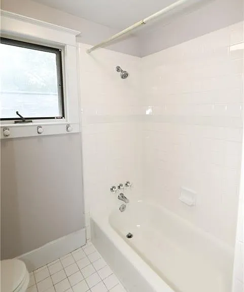 1305 Lorrain St — Photo 38