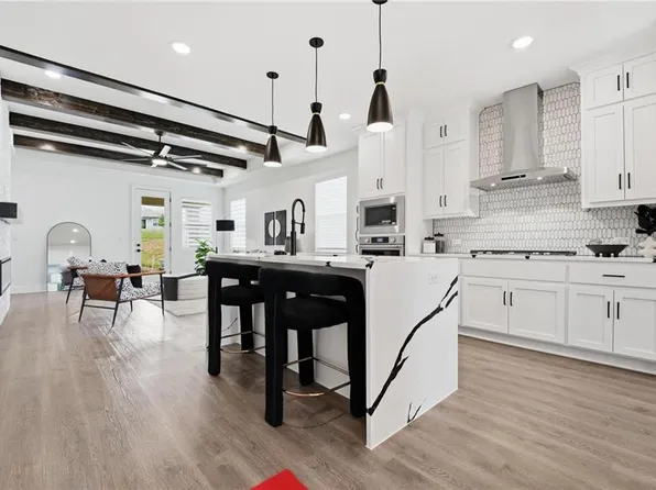 1219 Saddle Ct, Raymore, MO 64083