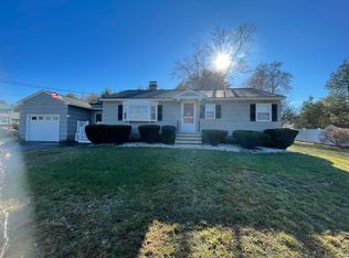 4 Cole St, Salem, NH 03079