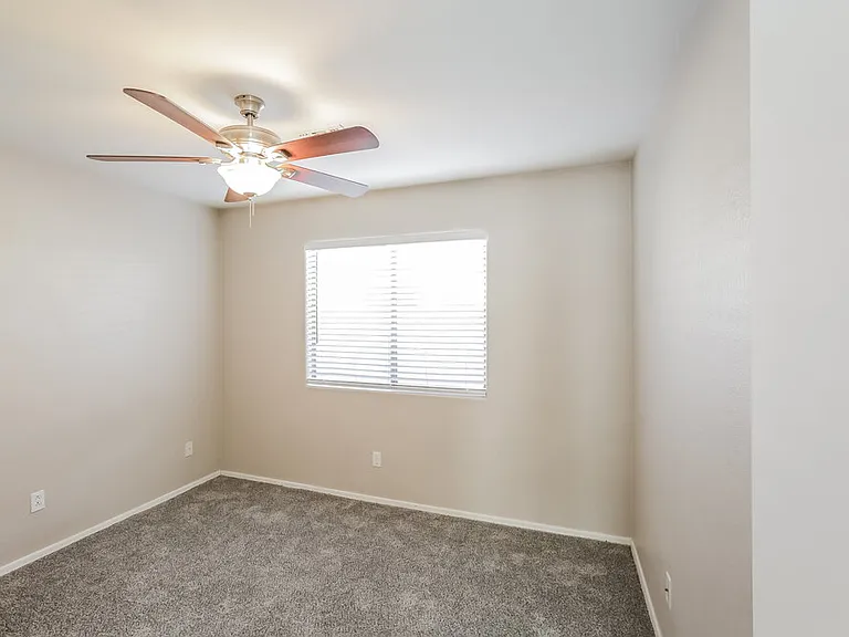 13324 W Maui Ln — Photo 13