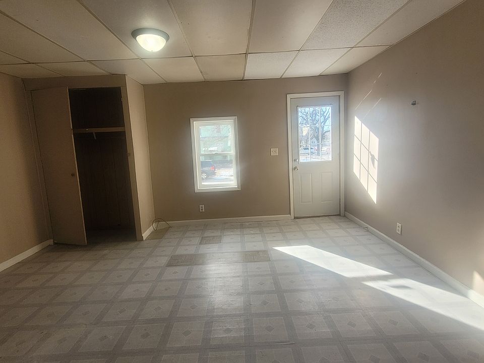 1st image of 921 W 4th St #11318560