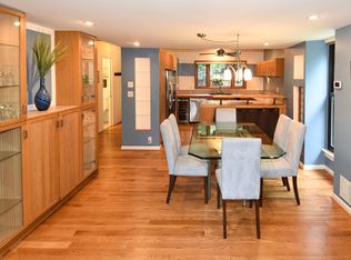 9232 Three Oaks Dr, Silver Spring, MD 20901